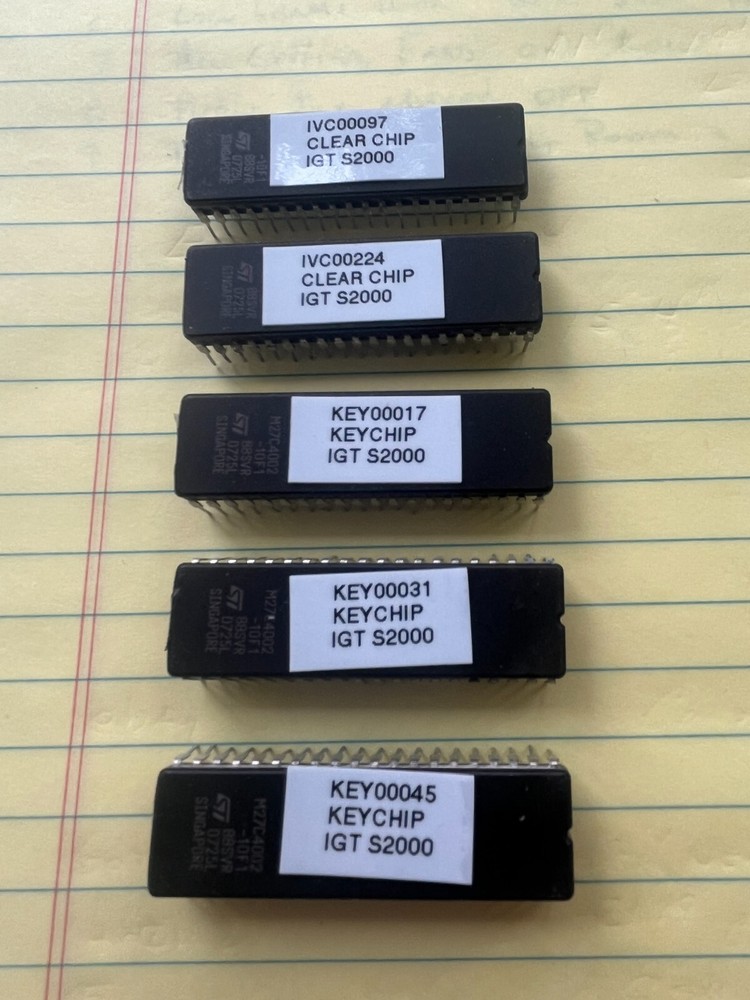 IGT S2000 Master  CLEAR and KEY Set (5 chips)