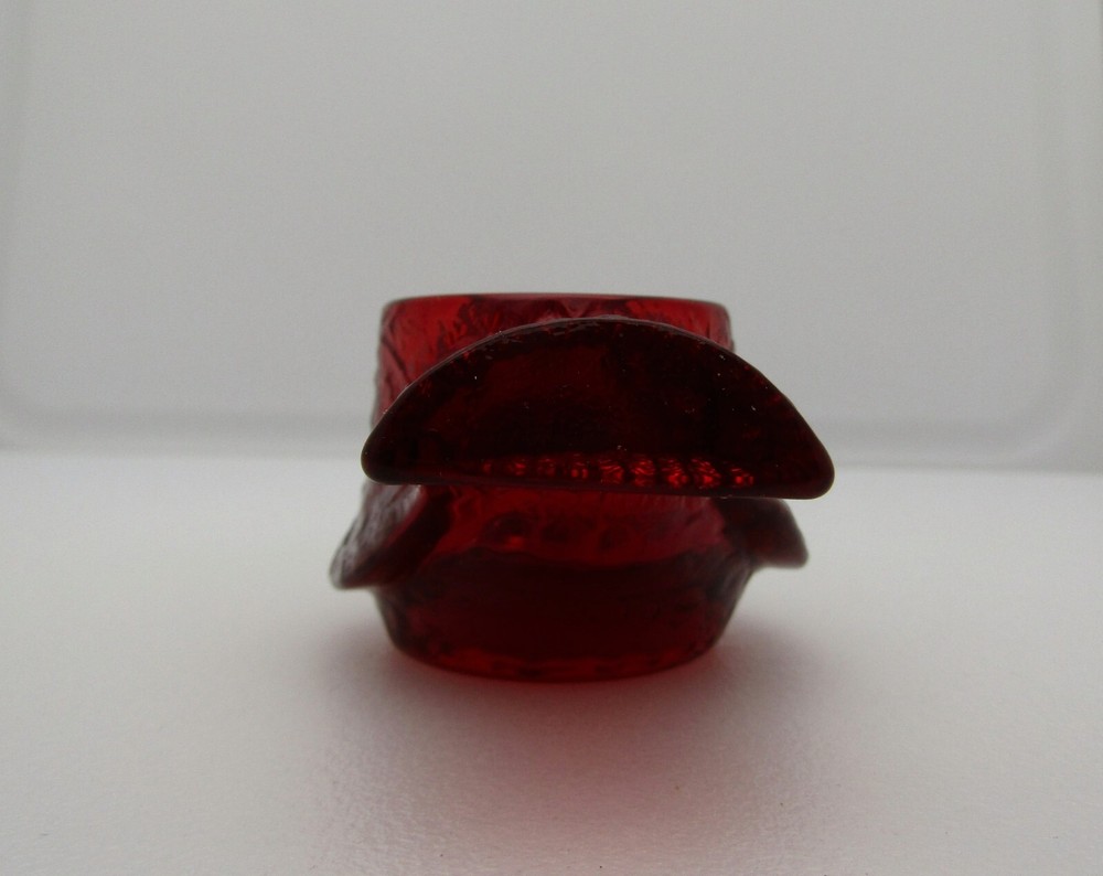 E.E. Ed Bowman 2009 Ruby Red Summit Bird with Berry Open Salt Dip Candle Holder