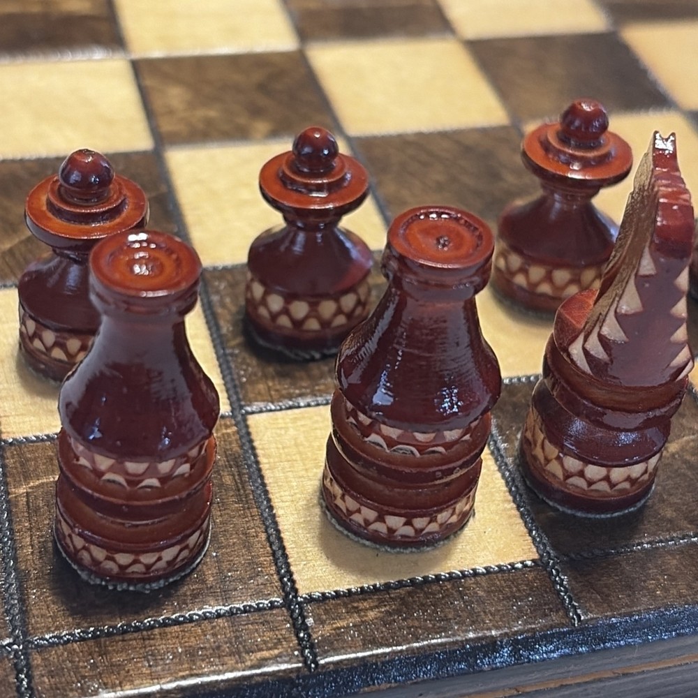 Wood Chess Set/Folding Board/32 pieces