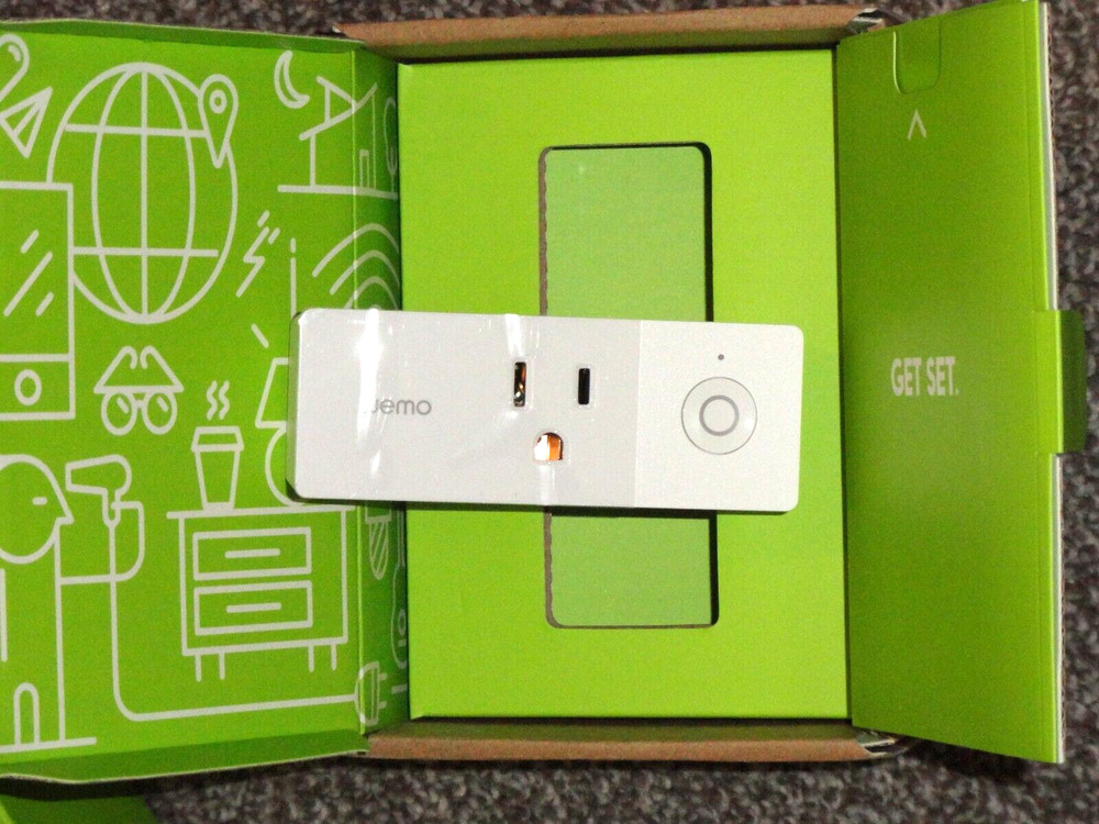 New WeMo Mini Wi-Fi Enabled Smart Plug White Model F7C063