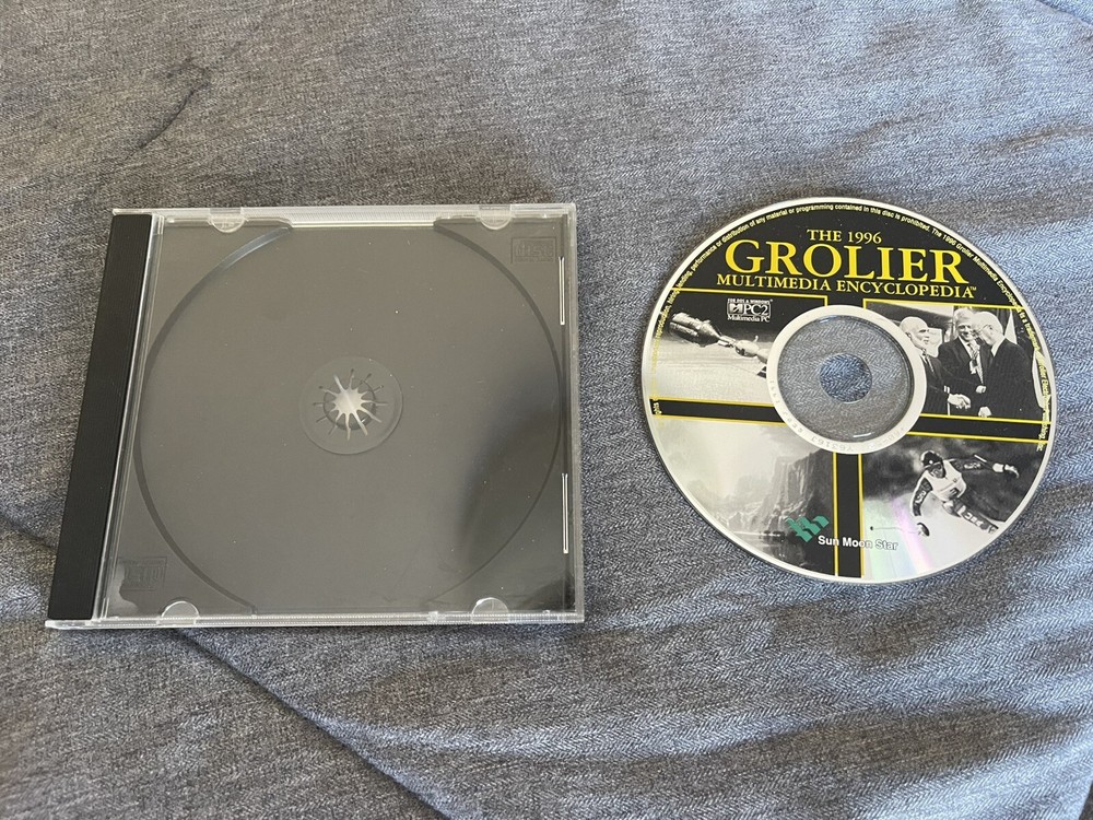 1996 Grolier Multimedia Encyclopedia PC Software CD Great Shape - Cleaned