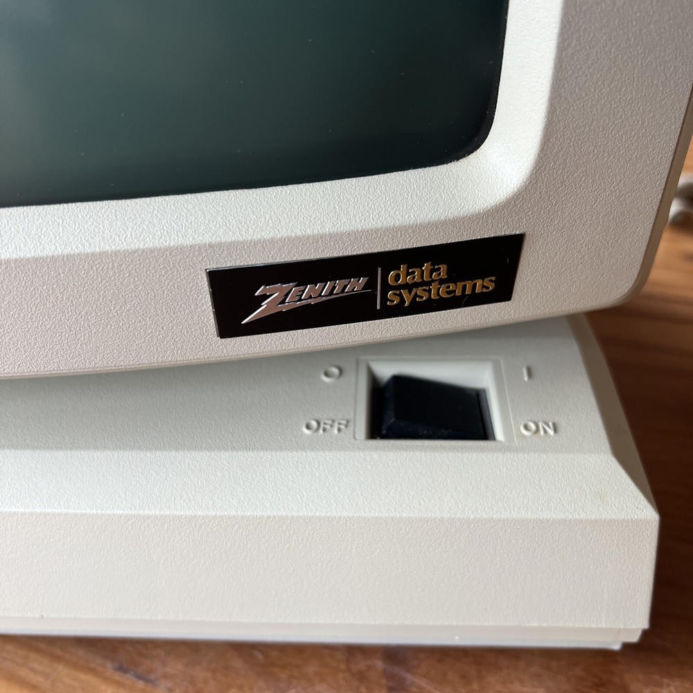 Zenith Data Systems Z-22, Made In 1984, 120/240 V