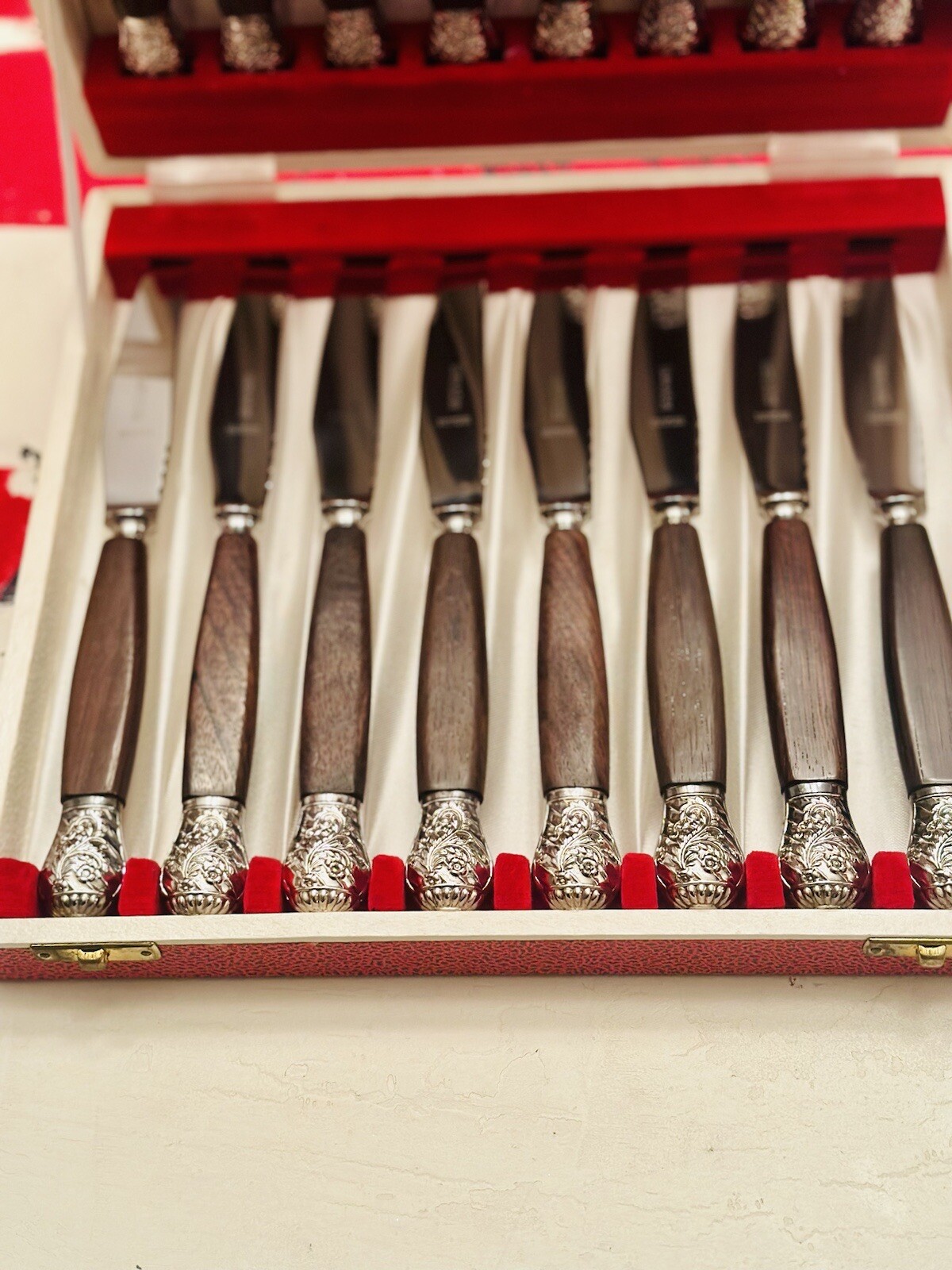 Rare16-PieceCork&Son EnglandKnife/ForkBoxedRosewood Handle/Silver Cap CutlerySet