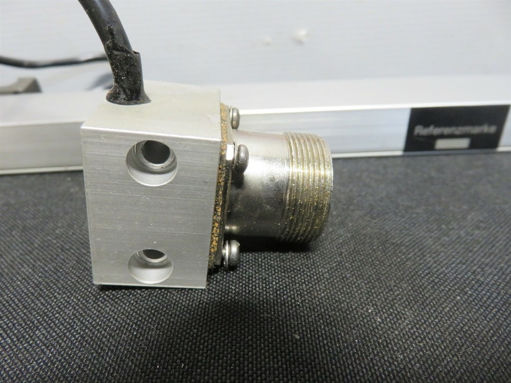 Heidennhain LS 903 D-8225 Linear Encoder Scale 209 081 9 Pin Connector