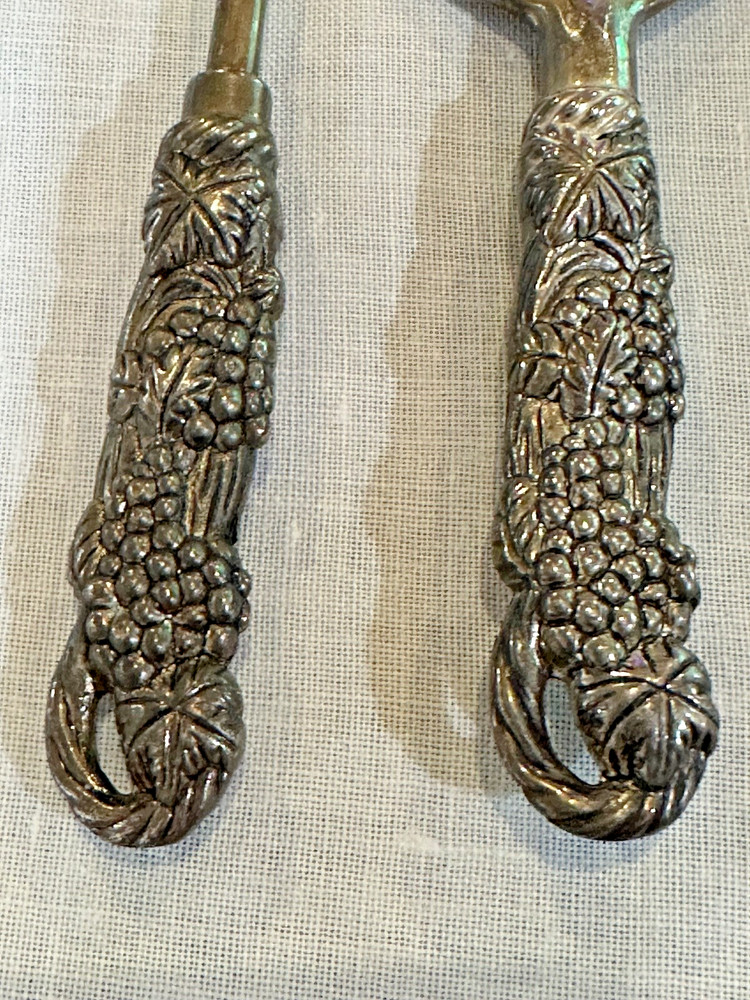 Arthur Court Silver Plated 2 Pcs Grape Vine 5 in. Cheese Servers