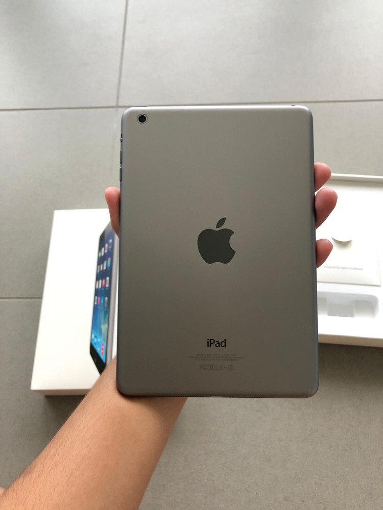 iPad Mini Black Late 2012 - Model A1432 (WiFi + Bluetooth) - 16gb - Space Gray