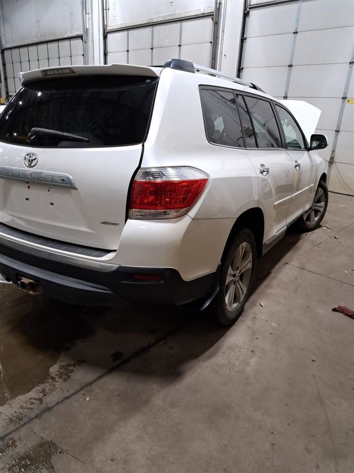 Rear 2013 Highlander Display Screen Sku#4329833