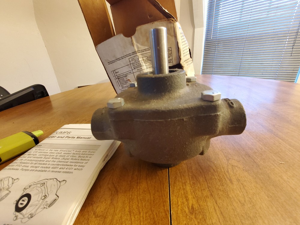 Hypro 6500N Ni-Resist Roller Pump - 6-Roller Pump