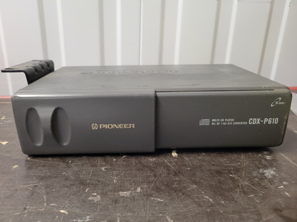 PIONEER CDX-P610 6 CD Changer - UNTESTED