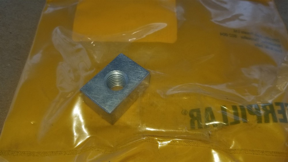 CAT 1429356 Striker Latch Block