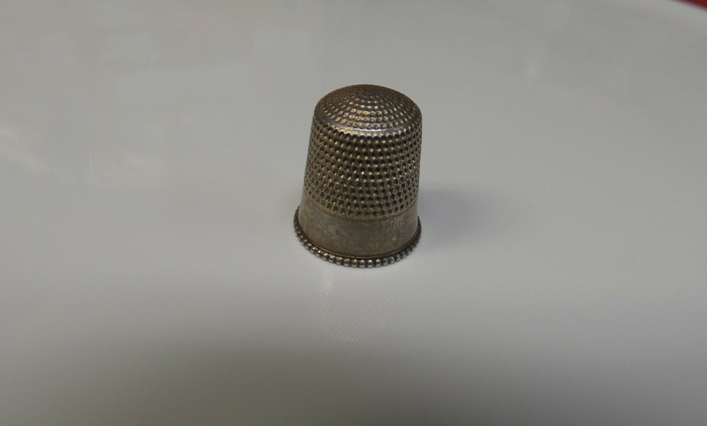 Sterling Silver Thimble Size 7 - Weight 2.1g