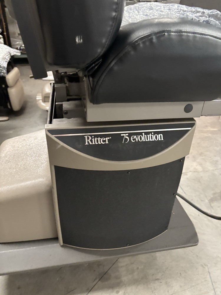 75 Evolution Procedure Chair