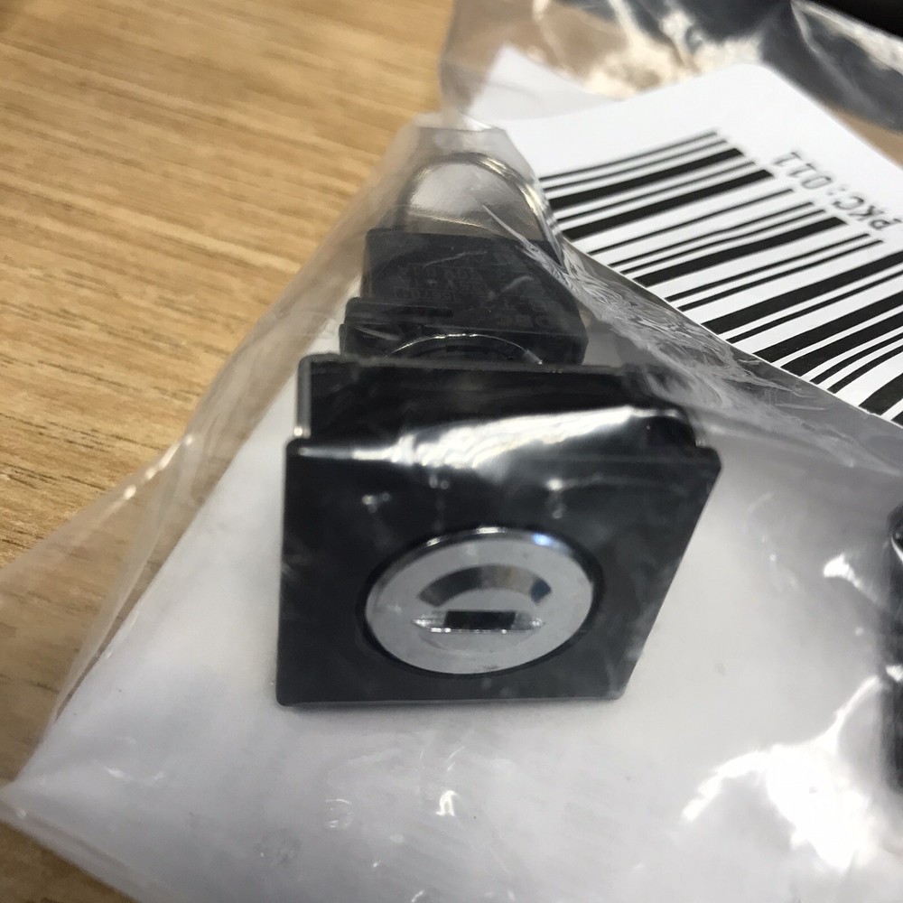 LBW7K-3ST2D Keylock Switch, Maintained, DPDT, LBW Series, 3 Position