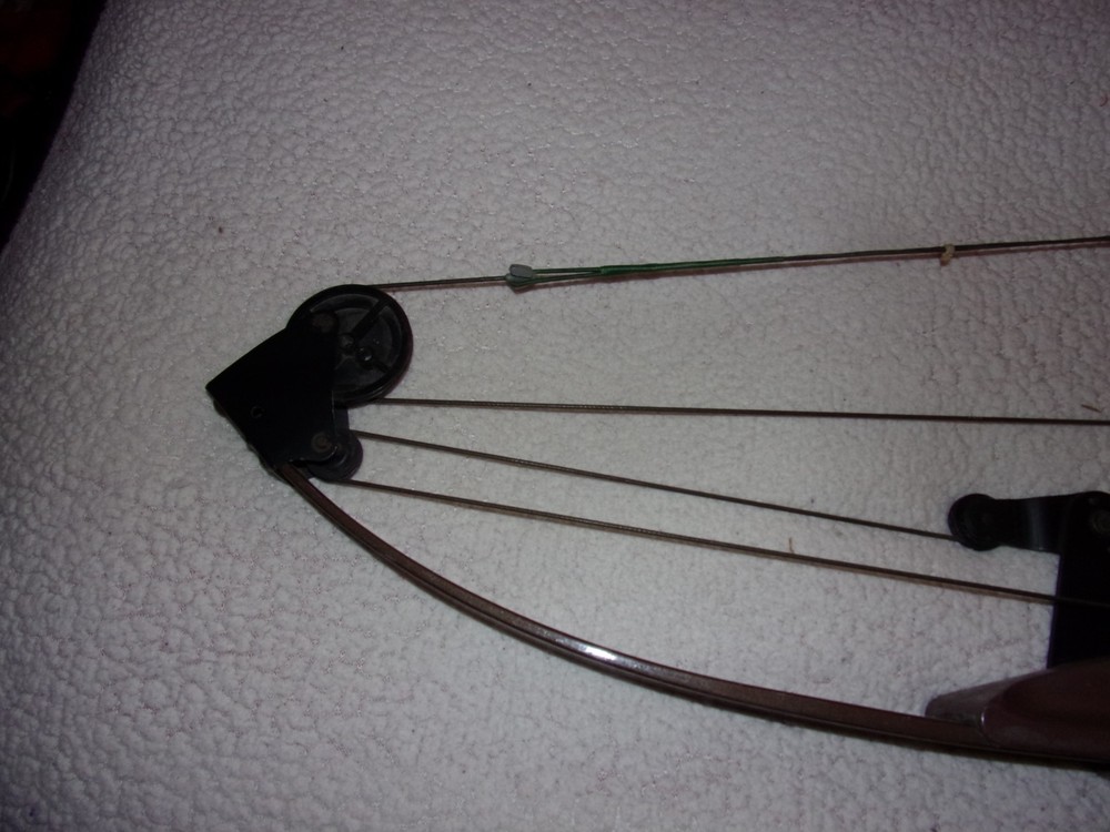 Vintage Bear Archery Whitetail Hunter Compound Bow