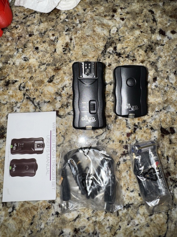 Altura Wireless Flash Trigger Set Receiver and Transmitter