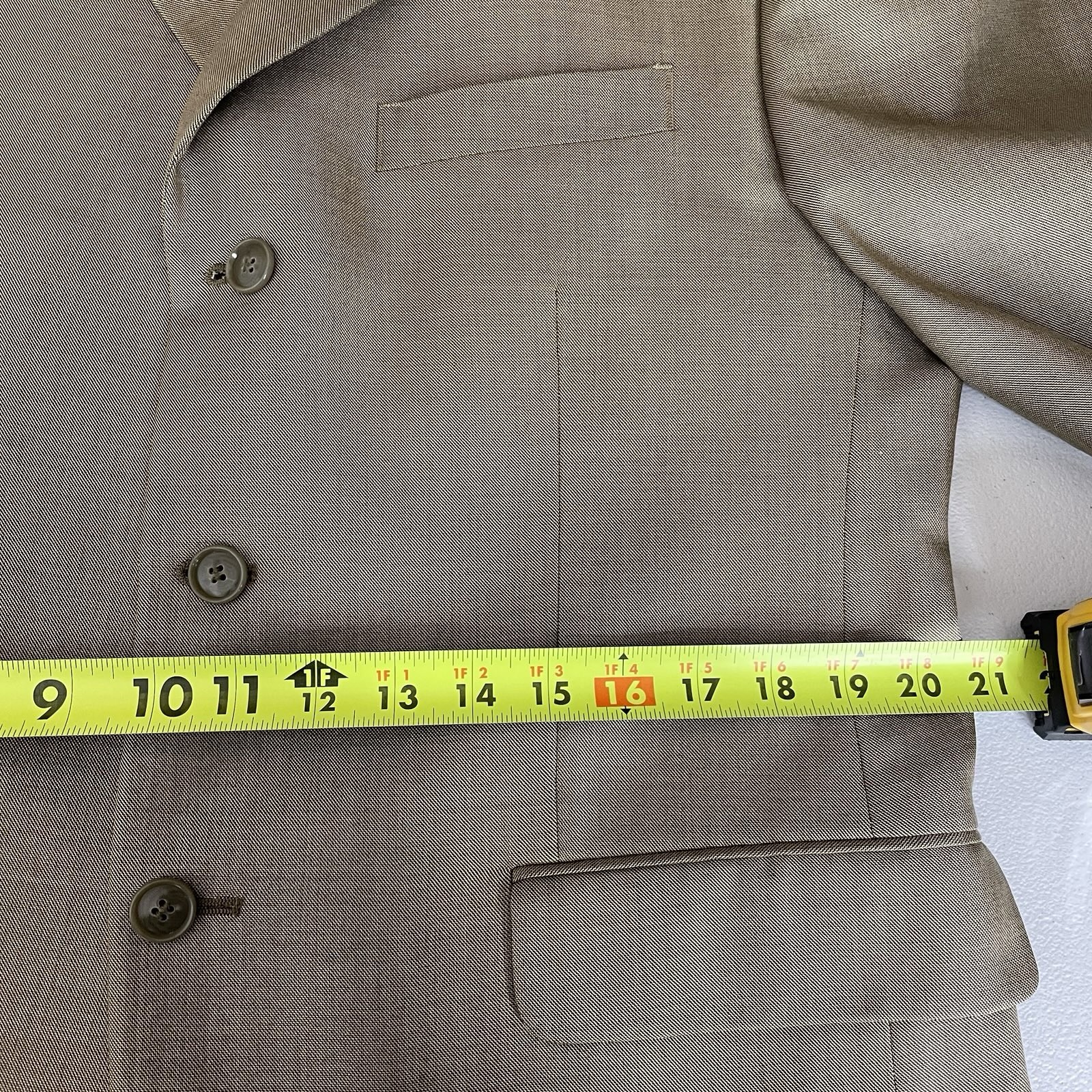 Jones New York 2 Piece Suit Mens 40S 32x30 Beige Solid Wool Silk Three Buttons