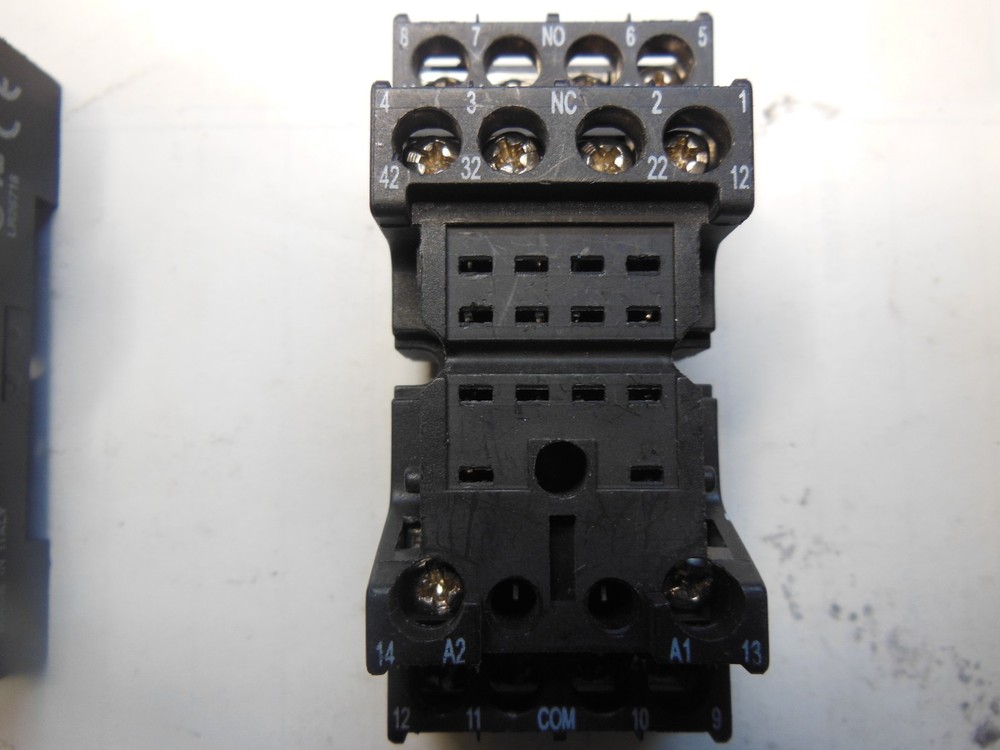 OMRON PYF-14A-N TYPE RELAY CLOGS PLUS VARIOUS BRANDS