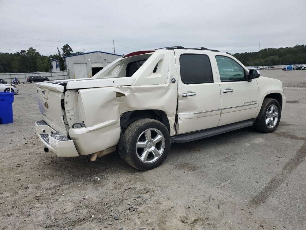 Fuse Box Engine Fits 10-14 ESCALADE 4879766