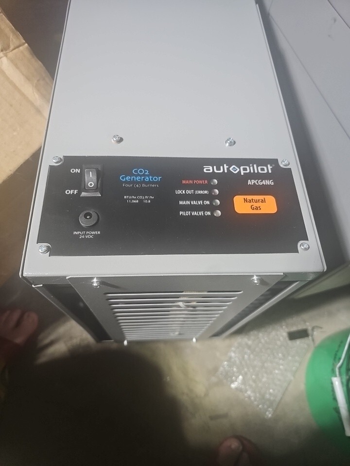 Autopilot 4 Burner Co2 Generator