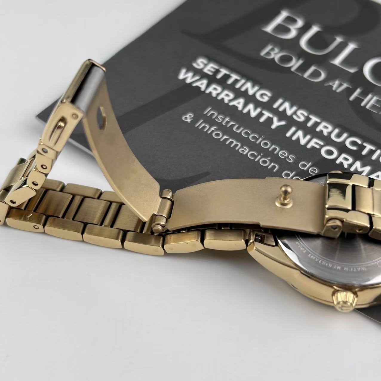 New Bulova Sutton 97P150 White Diamond Dial Stainless Steel Women's Quartz Watch