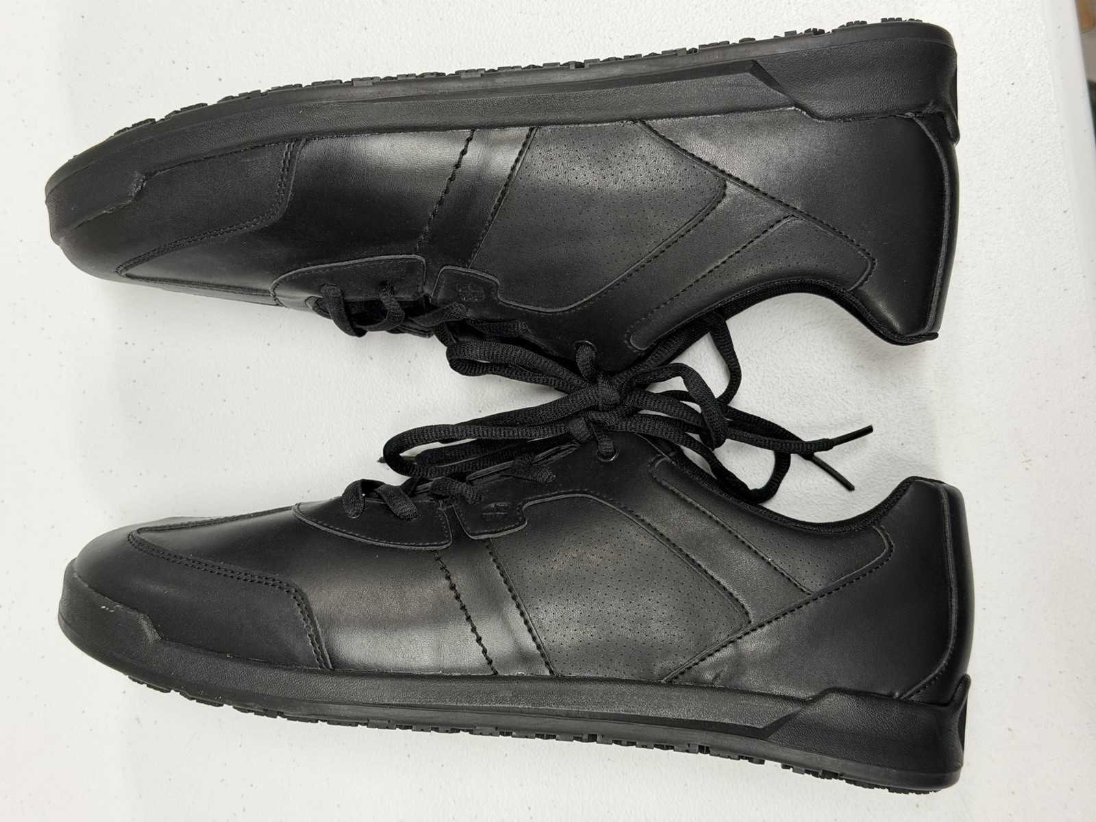 Shoes For Crews Men’s Slip Resistant Sneaker Size 13 Black 38140W442