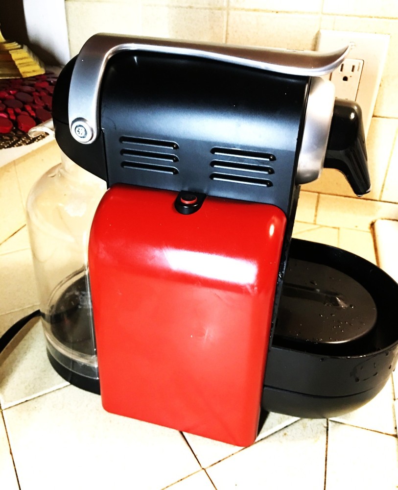 Nespresso Pixie Type D90 Espresso Coffee Pod Machine Maker Red Black