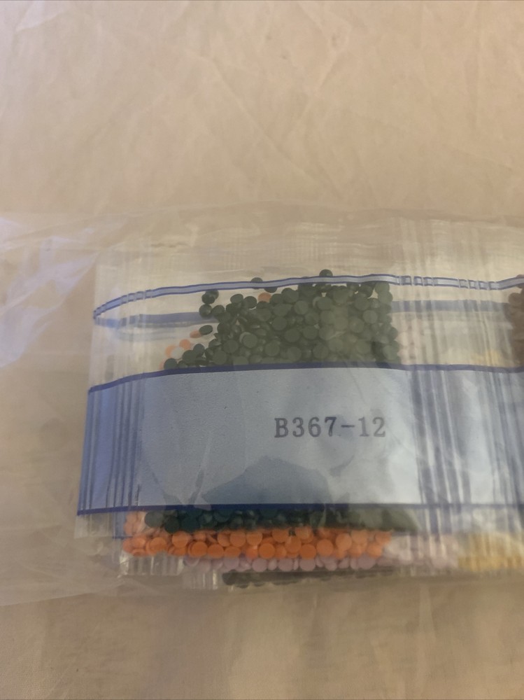 25 CT. Crafting Pebbles: Multiple Colors (NEW)