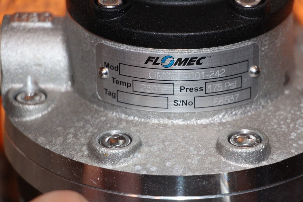 Flomec OM025A001-242 Flowmeter 175PSI New