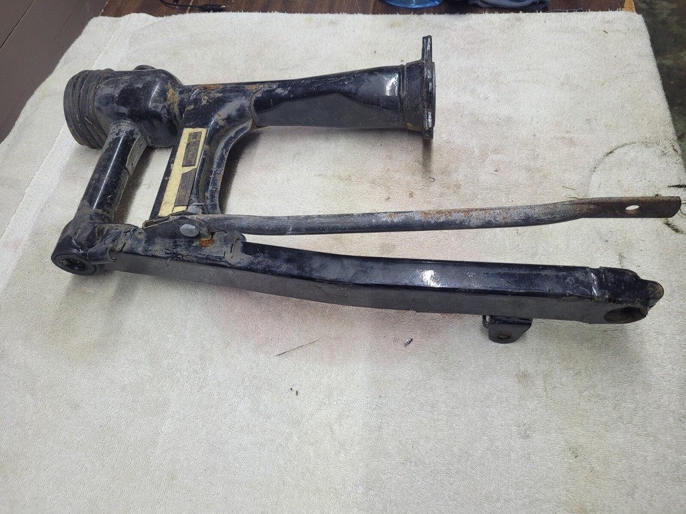 1985 honda vt700c rear Swing arm