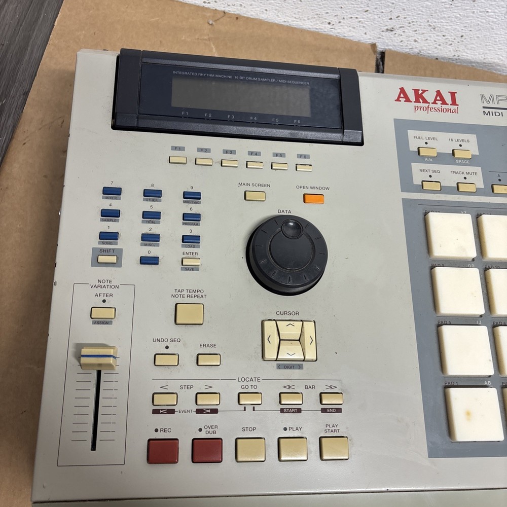 Akai professional MPC2000xl Tested #i3