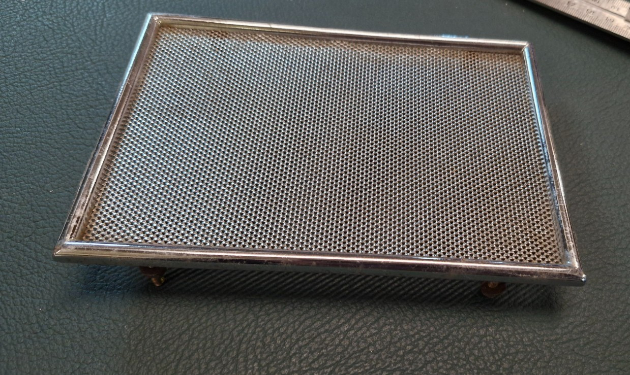 Classic car chrome speaker grill