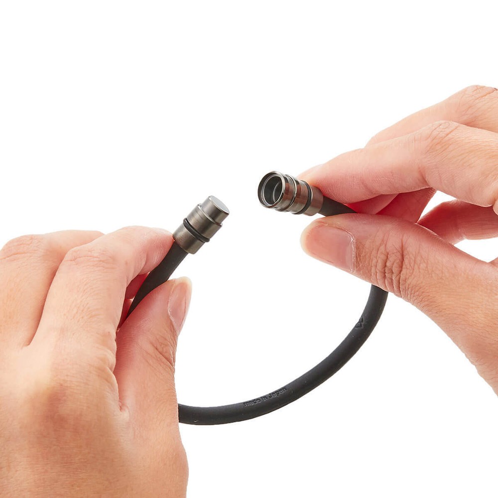 Colantotte bracelet loop crest