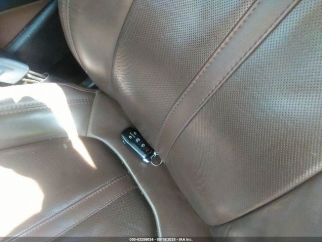 MKZ 2015 Glove Box 4852690
