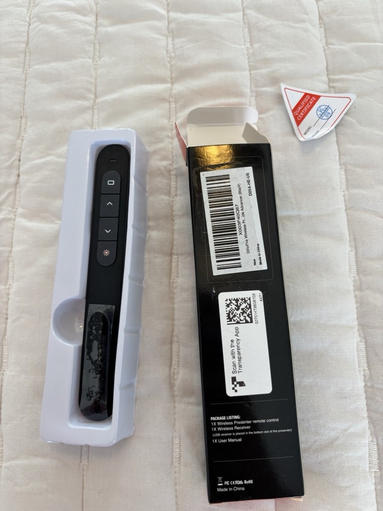 Wireless Presenter Clicker with Black Design
