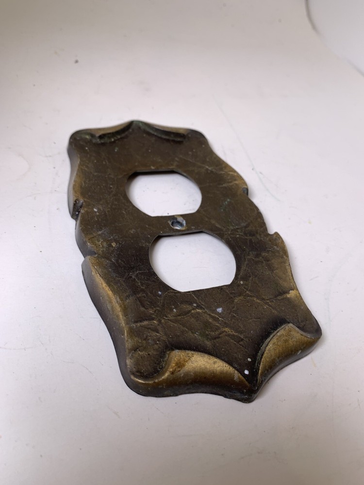Scroll Leaf Texture Outlet Cover Brass Plate 1960's CSA Vintage