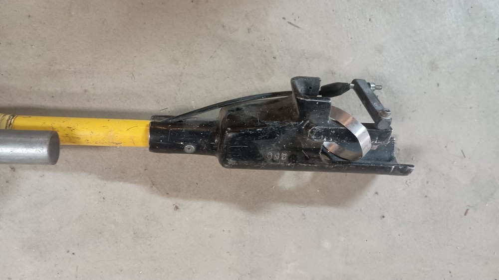Fiber Glass Extended Reach Trigger Pole Assembly