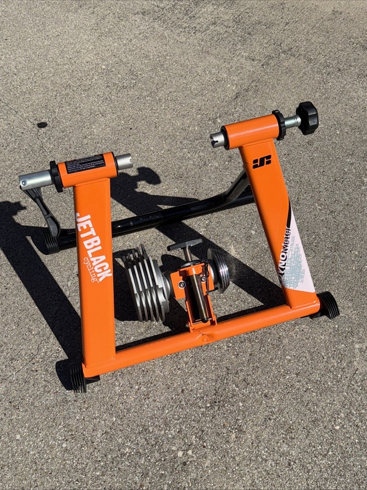 JetBlack Dynometer Turbo Trainer with Smart Release (machine Only)