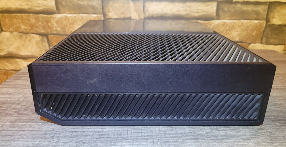 Xbox one console with power cord & HDMI cable Bundle with games