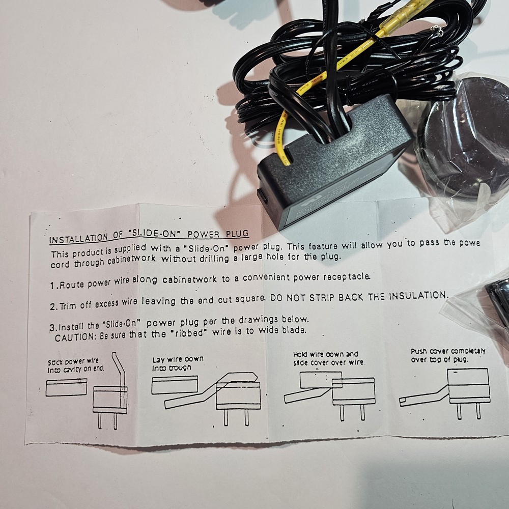Quantum Lighting Undercabinet Halogen Lighting System Touchpad Dimmer 352-7179