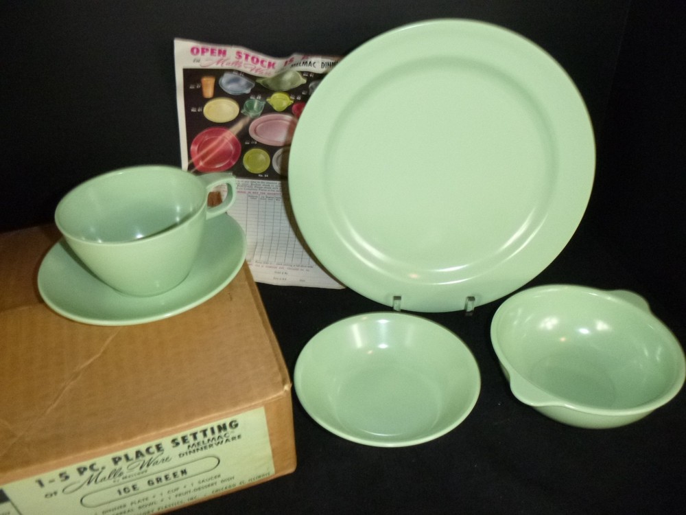 NOS Vtg 5 Pc Place Setting Ware Melmac Dishes Ice Green Dinnerware