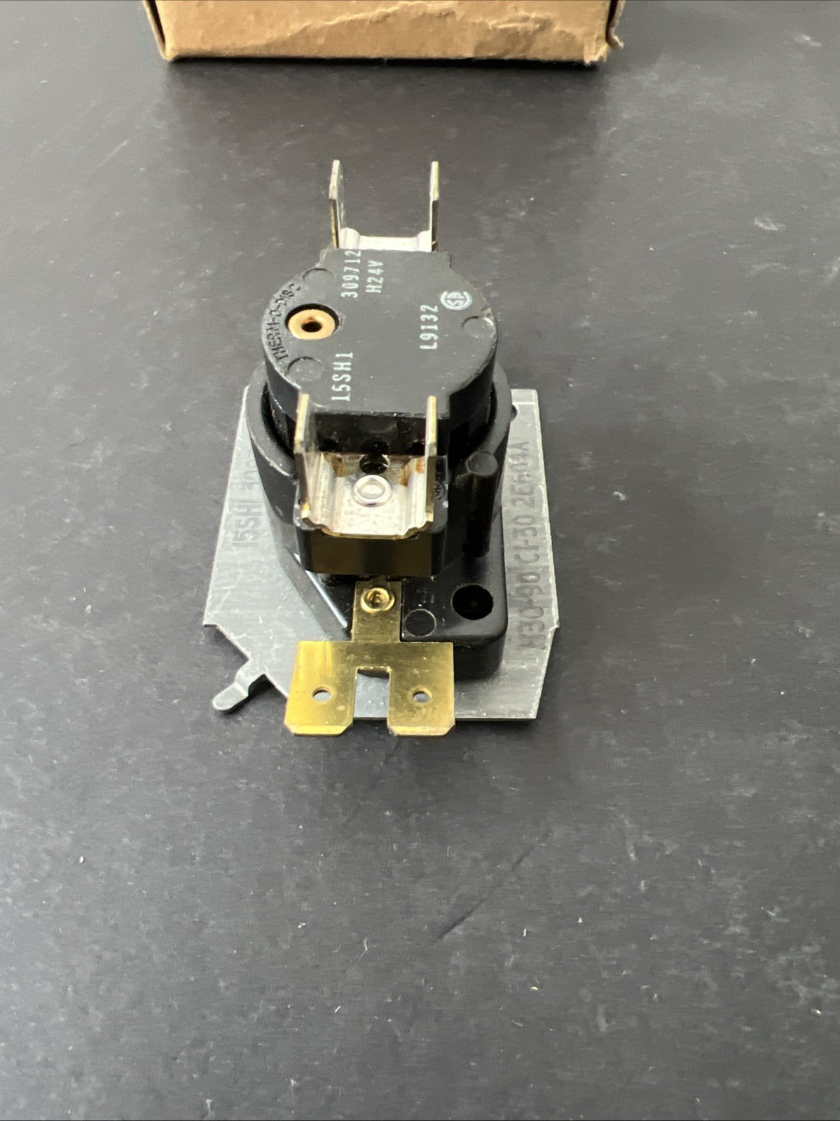 THERMODISC 15SH1 309712 H30-90 CI-40 2E604A HEAT CONTROL SEQUENCER