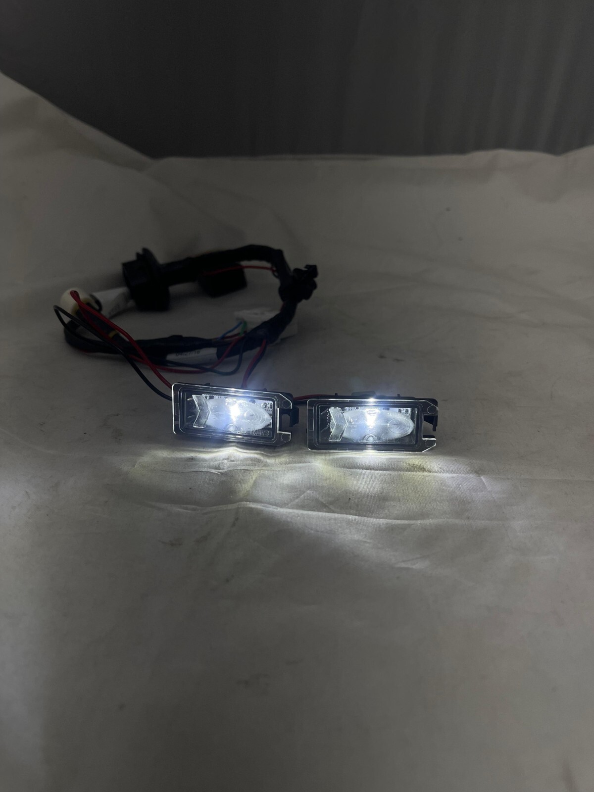 16-20 Jeep Grand Cherokee Rear License Plate Light Lamp Both Sides with Harness