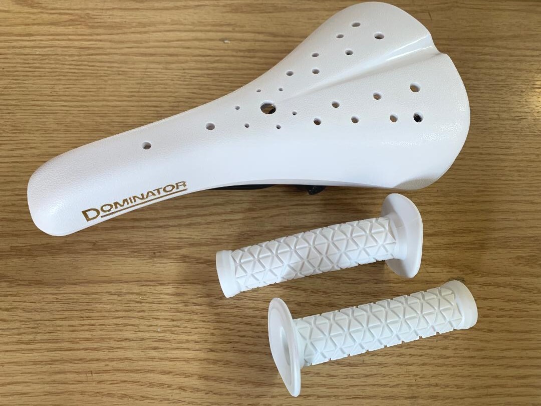 WHITE Old School BMX Bike Seat Hard Shell  Viscount Dominator with Grips New