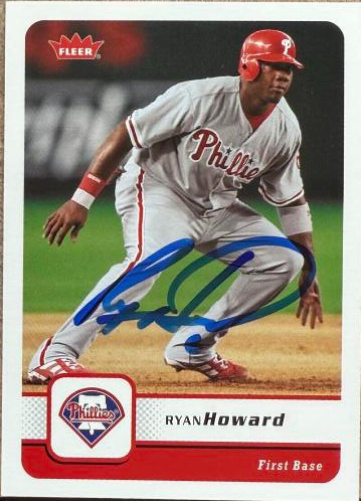 Ryan Howard Autographed 2006 Fleer #268