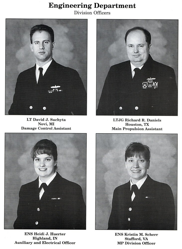 ☆ USS THE SULLIVANS DDG-68 NAVY AEGIS DESTROYER COMMISSIONING PROGRAM 1997 ☆