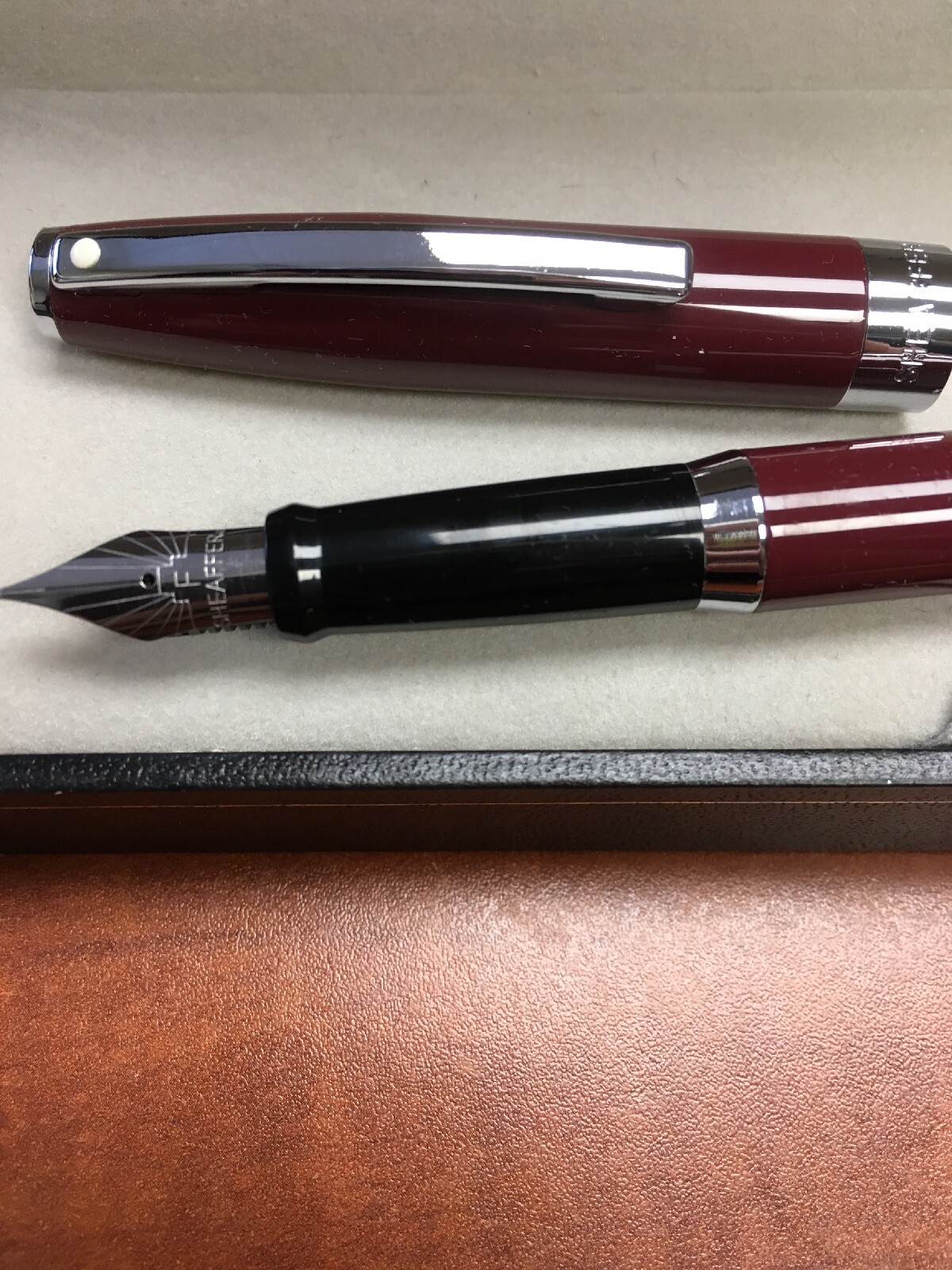 Sheaffer Sagaris Gloss Wine “F” Nib Fountain Pen