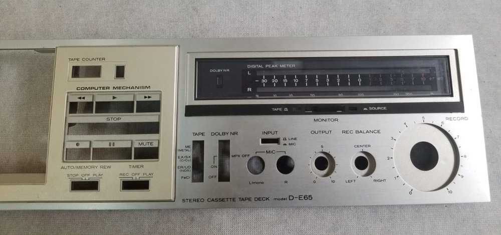 HITACHI D-E65 Stereo Cassette Deck FRONT FACEPLATE