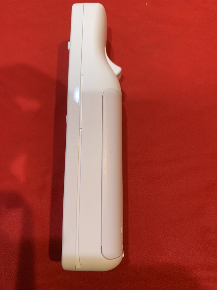 Official OEM Nintendo Wii Remote White Controller