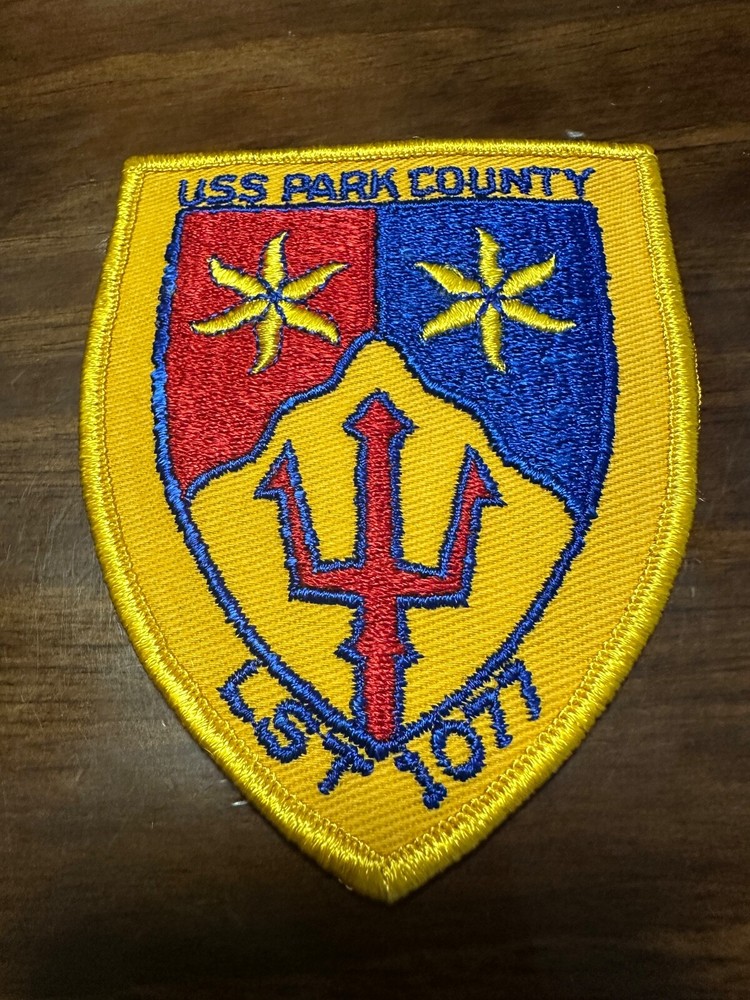 Vintage US Navy USS Park County LST-1077 Patch