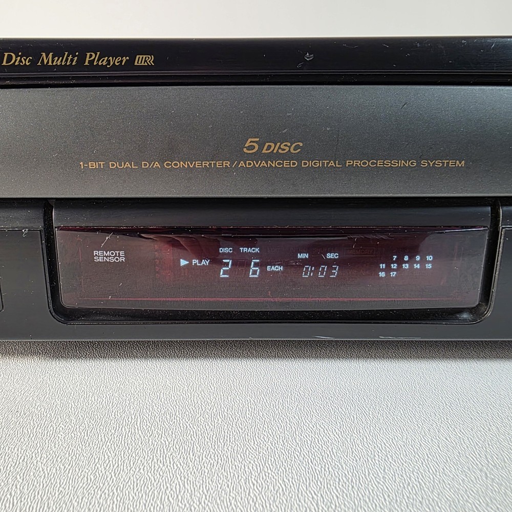 Teac PD-D1260 CD Changer No Remote Tested